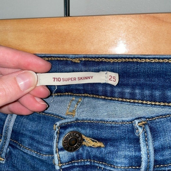 Levi’s 710 Super Skinny Jeans - Picture 2 of 5